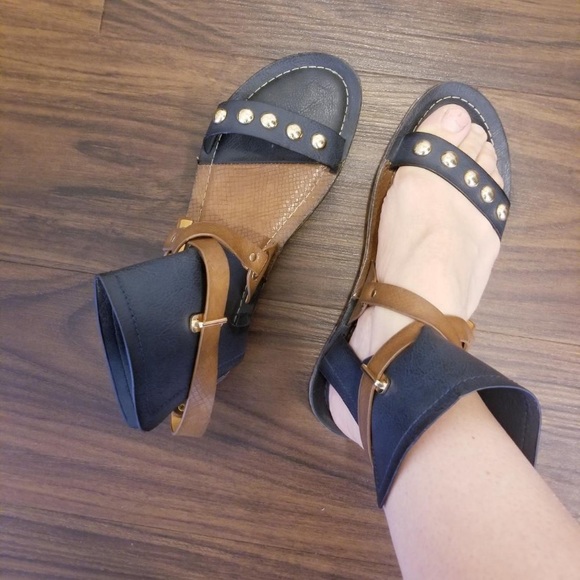 Gladiator sandals - Picture 2 of 3